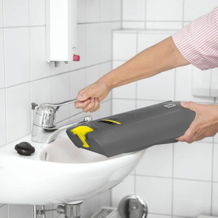 KARCHER-PROFI-Stroj-za-ribanje-i-susenje-BR-304-C-Adv-2 KARCHER PROFI Stroj za ribanje i sušenje BR 30/4 C Adv - Slika 3