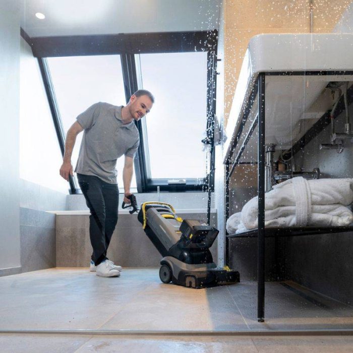 KARCHER PROFI Stroj za ribanje i sušenje BR 30/4 C Bp Pack - Slika 5