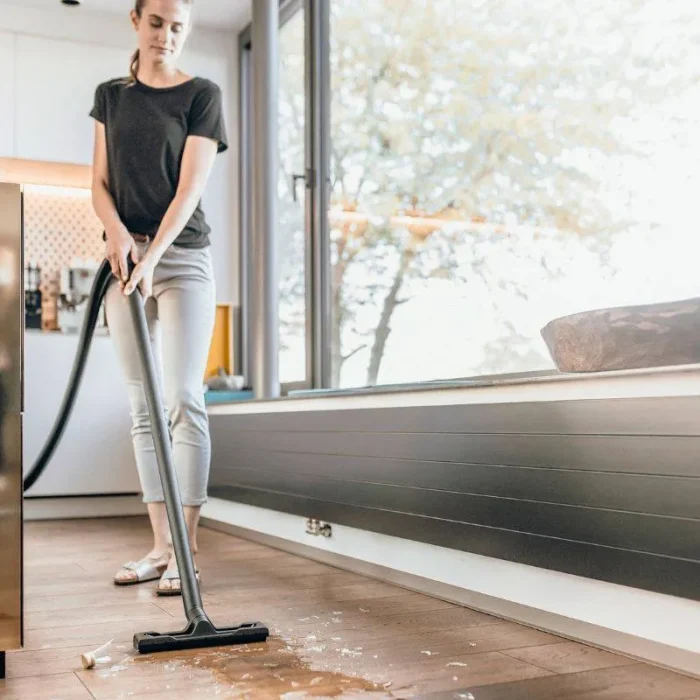 KARCHER Usisivač za suho i mokro WD 2 PLUS V-12/4/18 - Slika 2