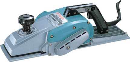MAKITA Tesarska blanja 1806B