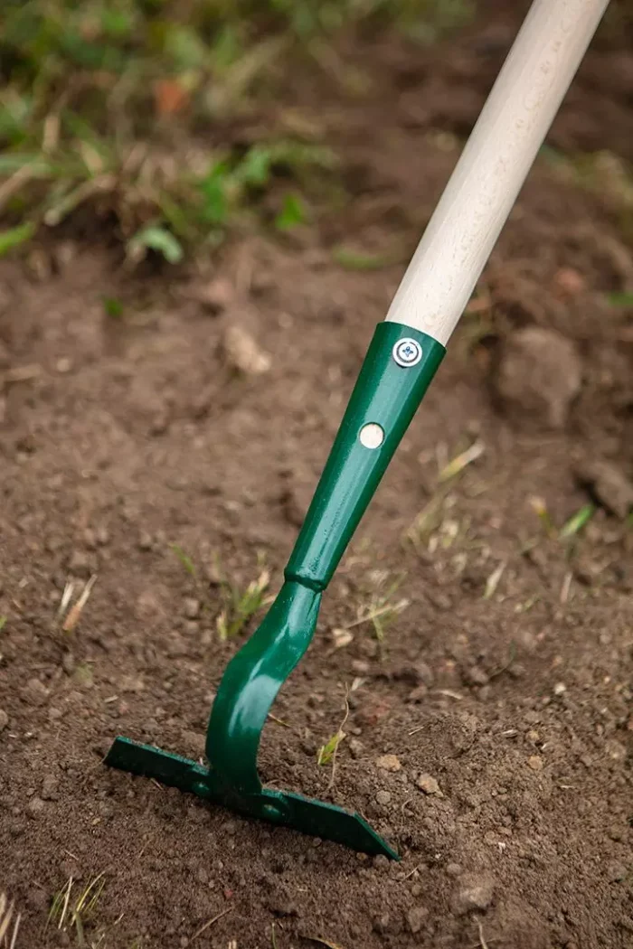 Trapezoidna-motika-14-cm-drvena-drska-15G039-VERTO-3 Trapezoidna motika 14 cm drvena drška 15G039 VERTO - Slika 4