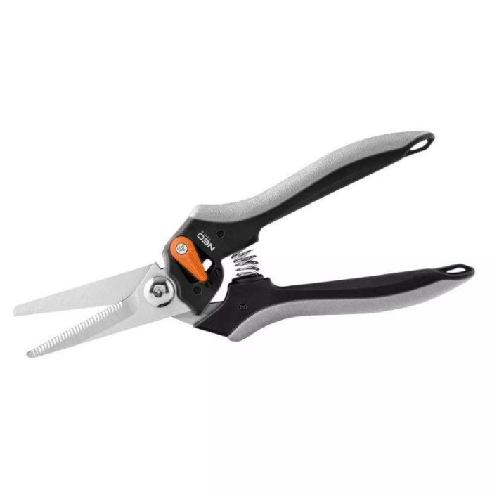 Vrtne škare 210 mm NEO 15-208 Vrtne škare 210 mm NEO 15-208