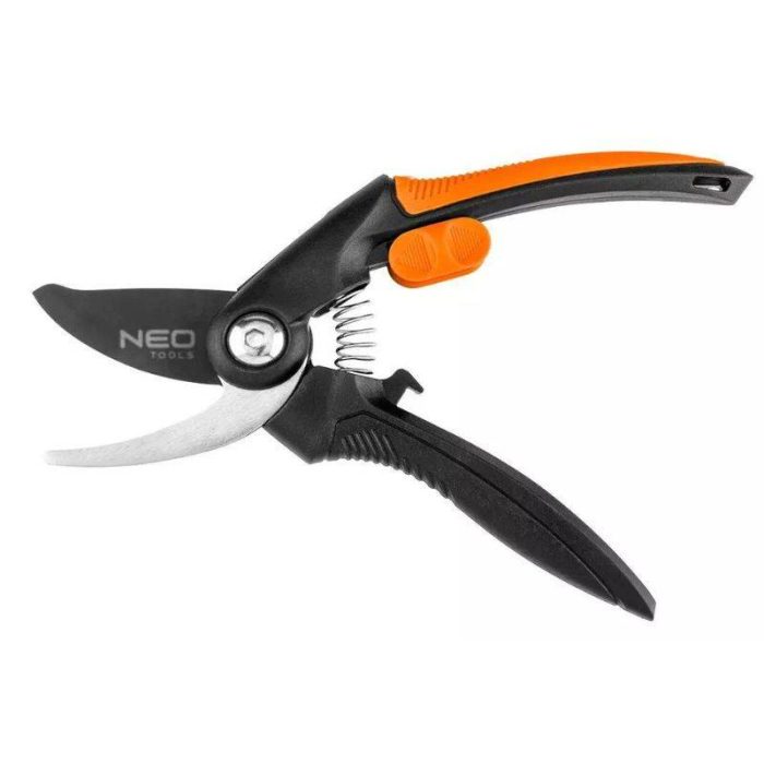 Vrtne-skare-210-mm-NEO-15-210-1 Vrtne škare 210 mm NEO 15-210 - Slika 2