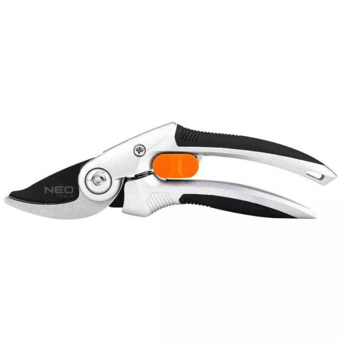 Vrtne škare 210 mm NEO 15-212 Vrtne škare 210 mm NEO 15-212