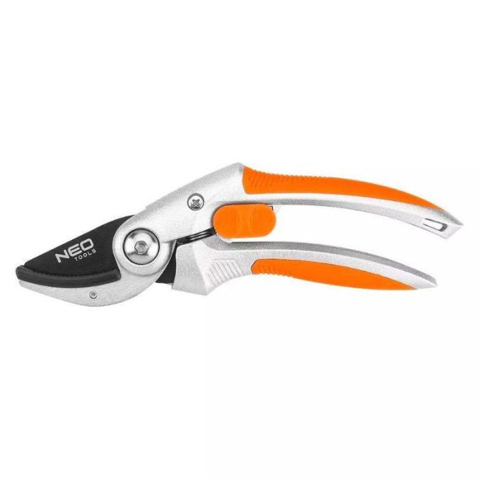 Vrtne škare 210 mm NEO 15-213 Vrtne škare 210 mm NEO 15-213