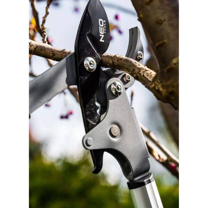 Vrtne-skare-765-mm-NEO-15-252-2 Vrtne škare 765 mm NEO 15-252 - Slika 3
