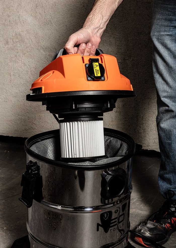 Industrijski mokro/suhi usisivač 1400 W 30 L NEO 04-738 - Slika 12