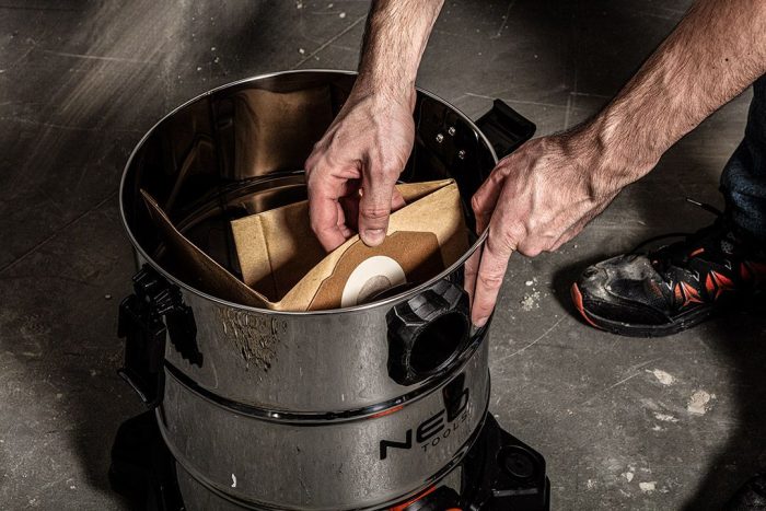 Industrijski mokro/suhi usisivač 1400 W 30 L NEO 04-738 - Slika 13