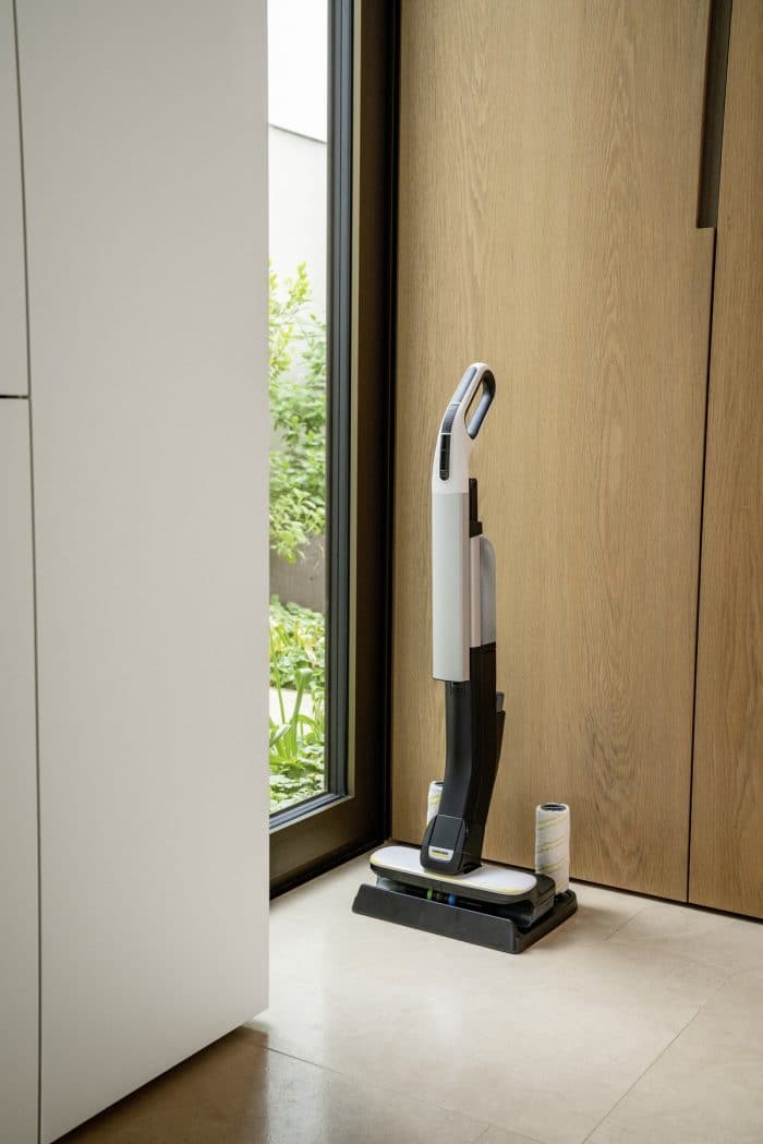 KARCHER Aku čistač tvrdih podova FC 4-4 Battery - Slika 5