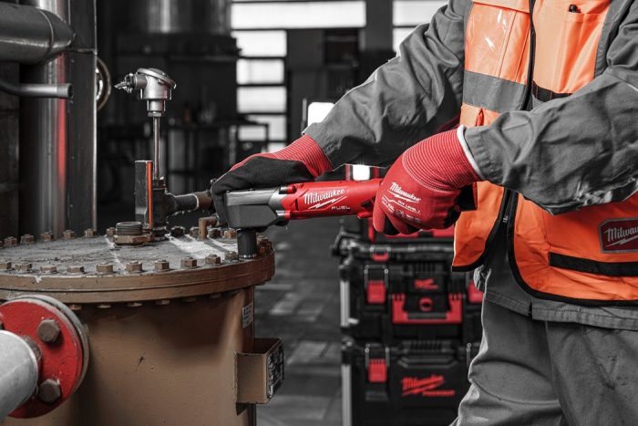 STEZAČ PRAVOKUTNI AKU M12 FRAIWF12-0 1/2" 300Nm FUEL MILWAUKEE 4933471699 - Slika 2