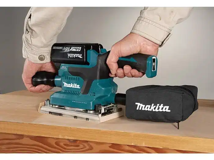 Makita DBO382Z 18V vibracijska brusilica na baterije - brusilica - Slika 2